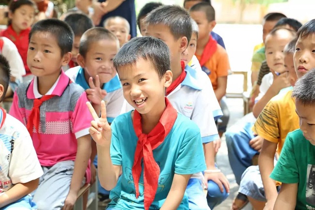 益點(diǎn)愛心 點(diǎn)亮世界