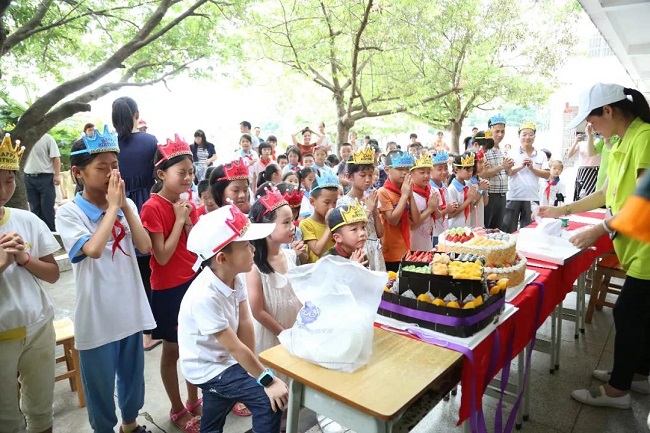 益點(diǎn)愛心 點(diǎn)亮世界